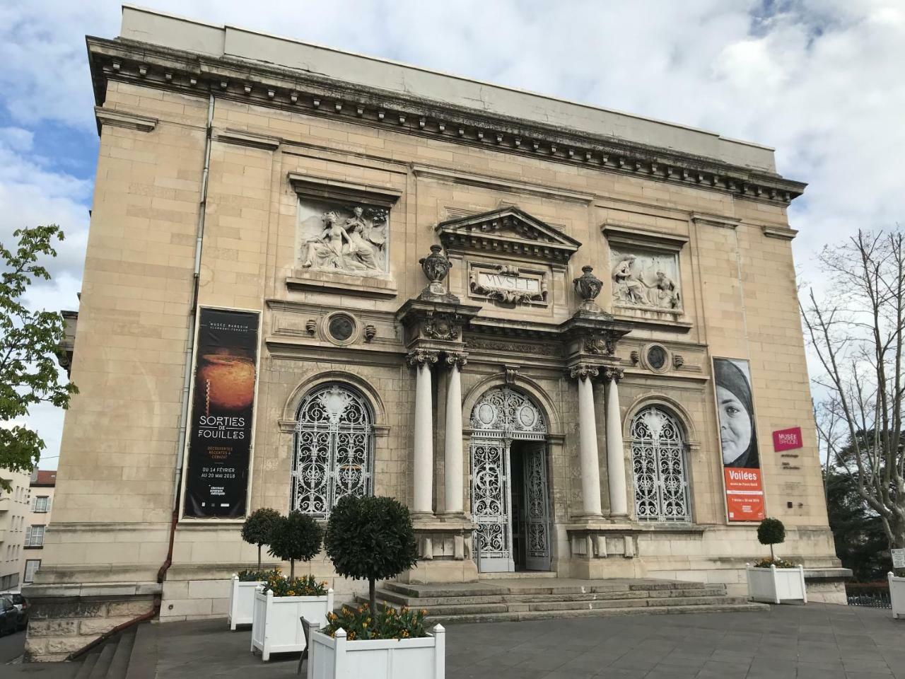 Esprit Cosy Sur Plateau Central Clermont-Ferrand Luaran gambar